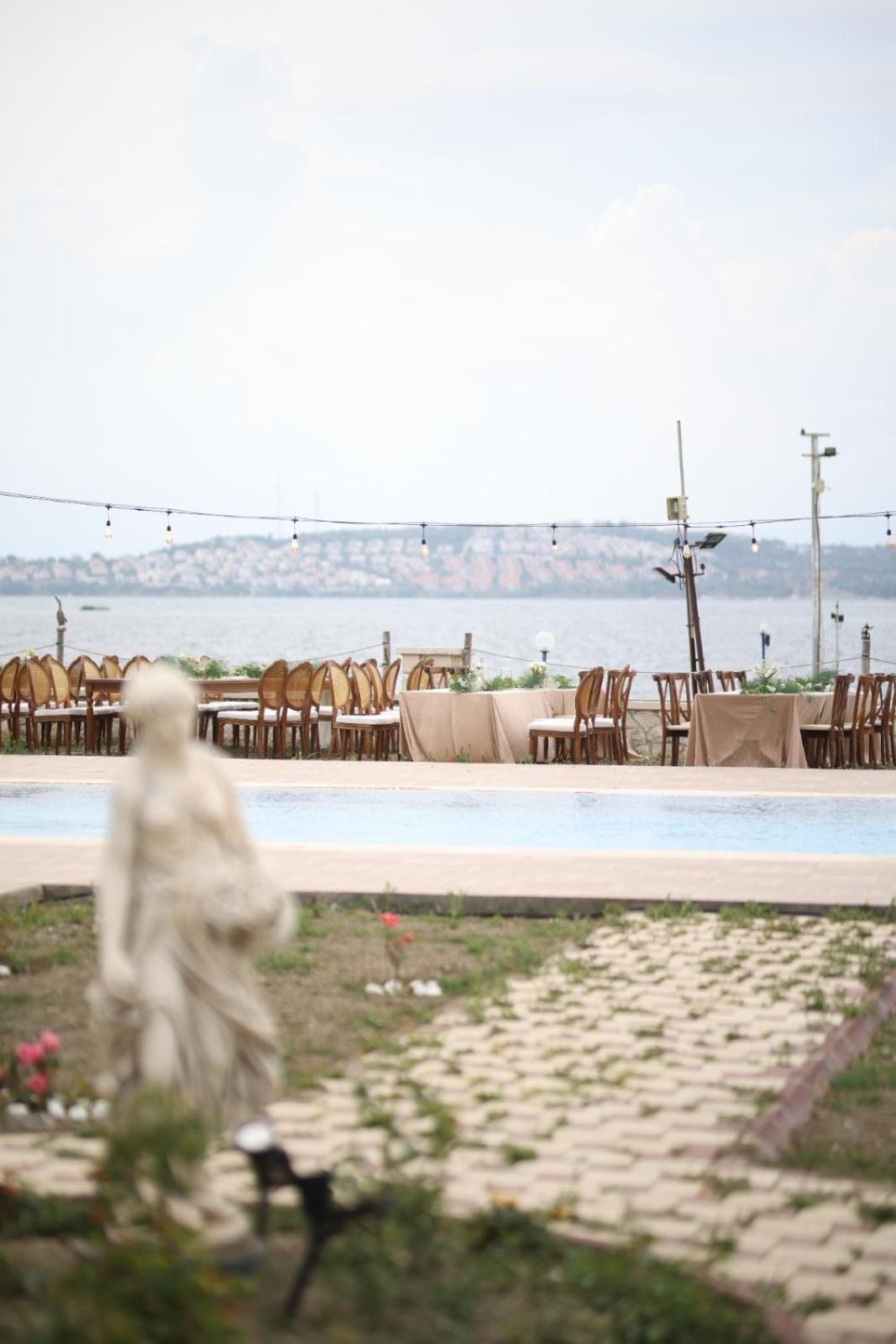 Lavantali Konak Otel Restoran Сеферихисар Экстерьер фото