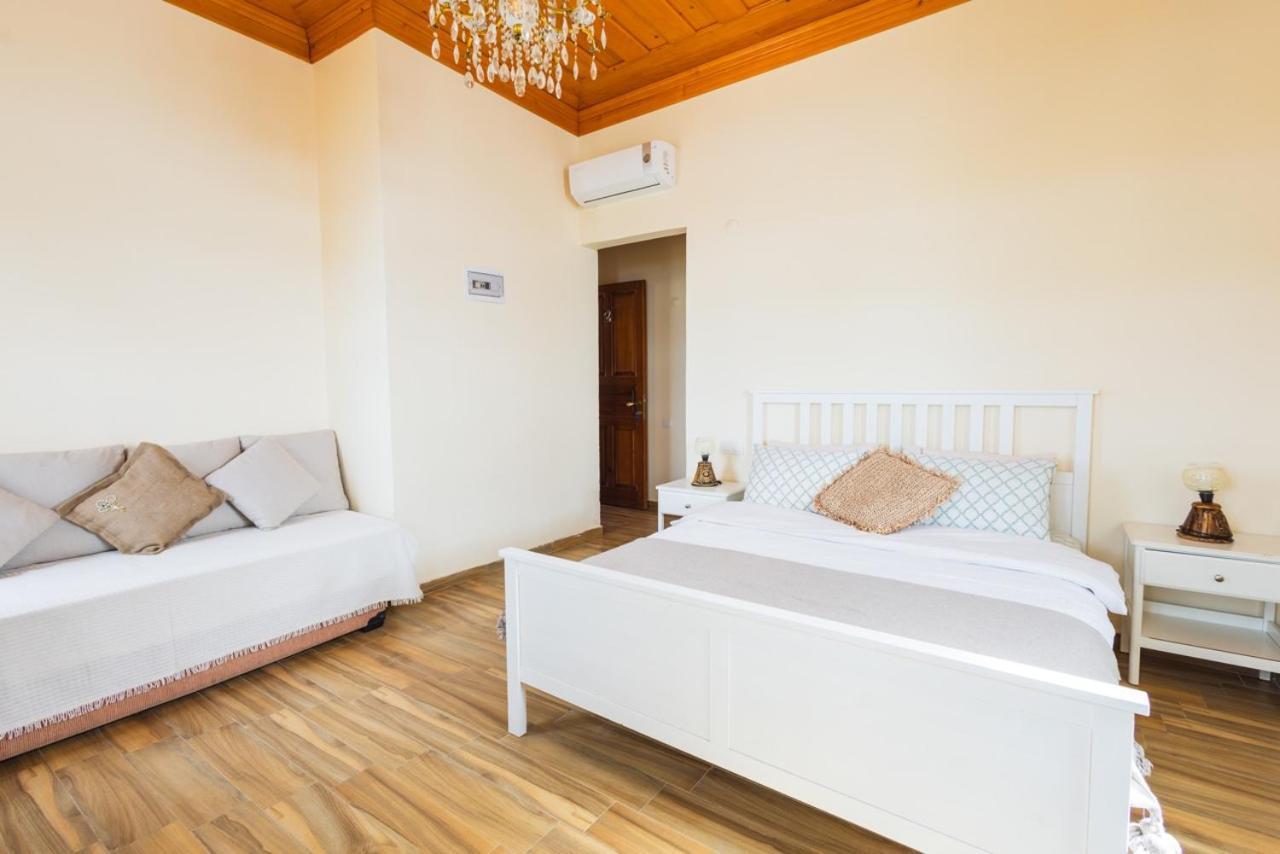 Lavantali Konak Otel Restoran Сеферихисар Экстерьер фото